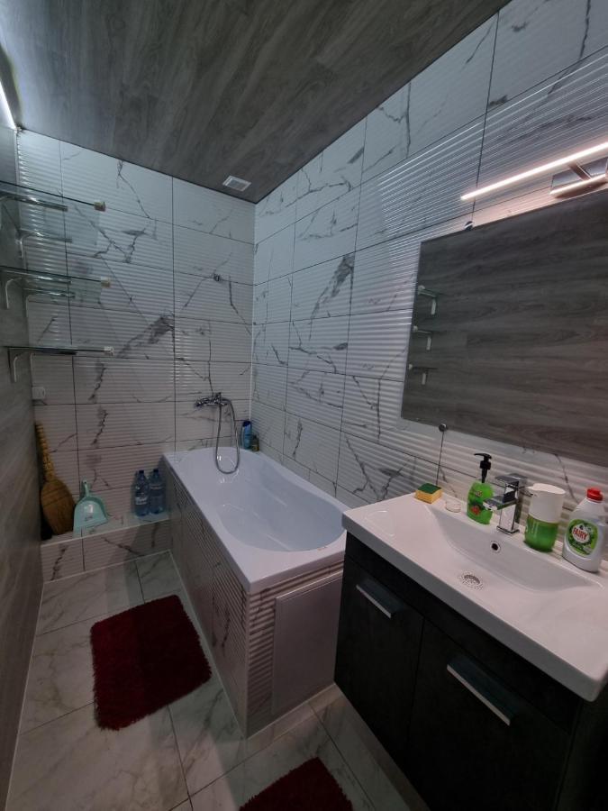 Штефан64 Apartment คีชีเนา ภายนอก รูปภาพ
