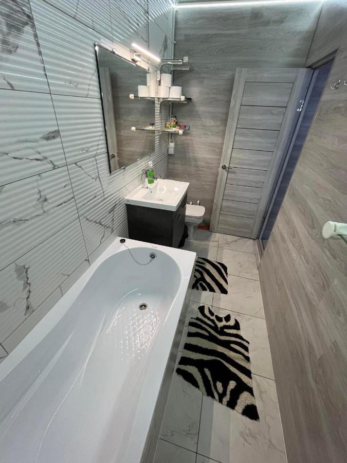 Штефан64 Apartment คีชีเนา ภายนอก รูปภาพ