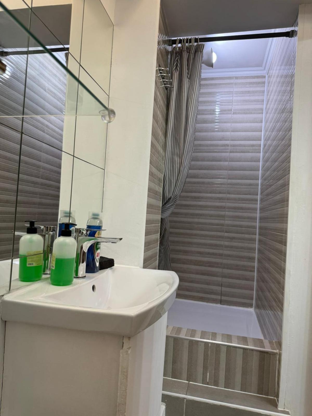 Штефан64 Apartment คีชีเนา ภายนอก รูปภาพ